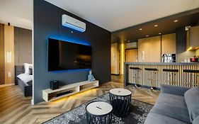 LupoApartments Premium z Klimatyzacją, Wanną w Sypialni Manufaktura Parking Dostęp na Kod